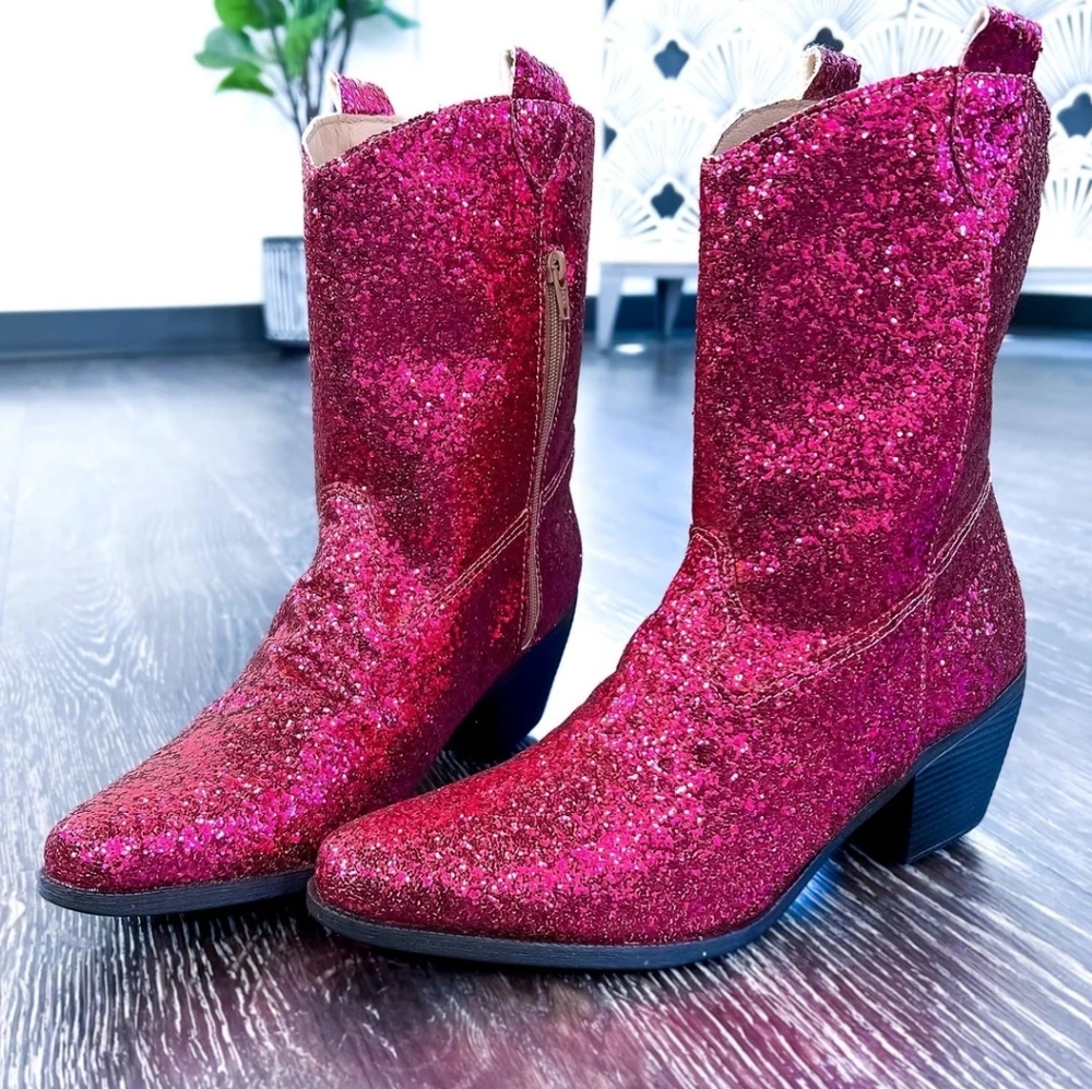 NEW Fuchsia West Party Boots